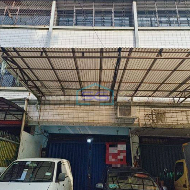 Dijual Ruko 4 Lantai di Pangeran Jayakarta Jakarta Pusat LB 240m2-1
