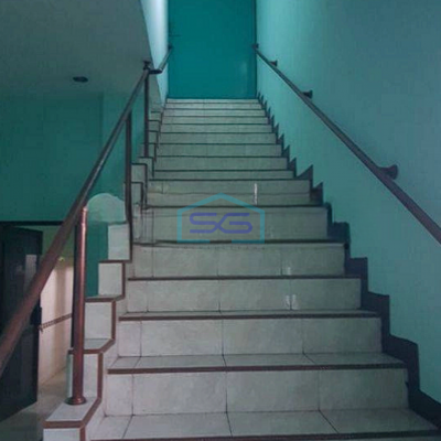 Disewakan Ruko Besar 3 Lantai Di Medan Satria Bekasi. Perlu Renovasi Sedikit-3