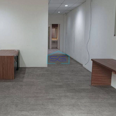 Disewakan Ruko 4 Lantai di Patal Senayan Jakarta Selatan Bagus Siap Huni