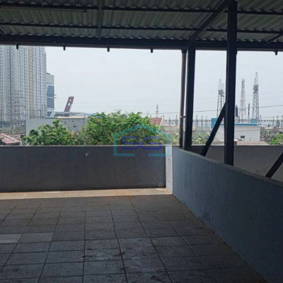 Disewakan Ruko Gandeng 4 Lantai Lokasi di Muara Karang Jakarta Utara LB 640m2