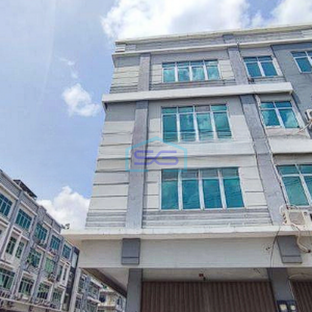 Disewakan Ruko HOOK, 4,5 Lantai DI PIK Jakarta Utara Luas Bangunan 300m2-1