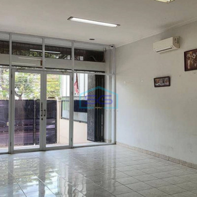 Disewakan Ruko 3,5 Lantai Di Muara Karang Jakarta Utara Siap Pakai LB 400m2