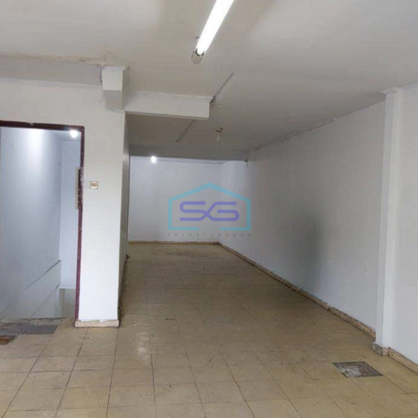 Disewakan Ruko 4 Lantai Lokasi di Harmoni Jakarta Pusat LB 200m2-4