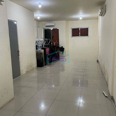 Disewakan Ruko 3,5 Lantai, di Muara Karang Jakarta Utara Jalanan Ttama Strategis LB 267m2