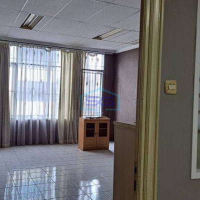 Disewakan Ruko 4,5 Lantai di Kelapa Gading Kondisi Rapi Siap Pakai Jakarta Utara LB 288m2