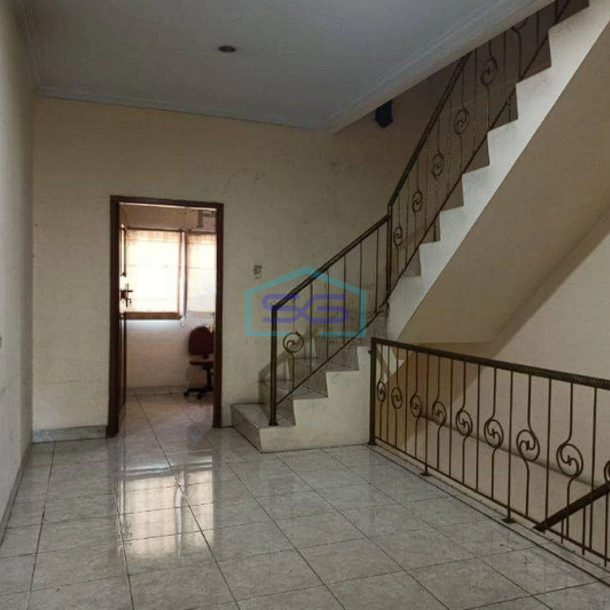 Disewakan Ruko 3,5 lantai di Muara Karang Jakarta Utara Jalan Utama Strategis LB 322m2-1
