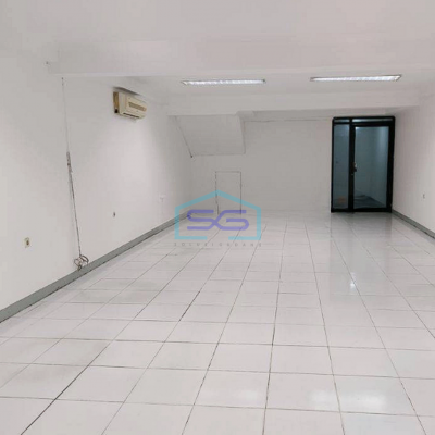 Disewakan Ruko 2 Lantai + Attic, di Sunter Jakarta Utara Rapih Siap Pakai LB 180m2