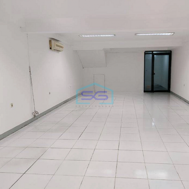 Disewakan Ruko 2 Lantai + Attic, di Sunter Jakarta Utara Rapih Siap Pakai LB 180m2-3