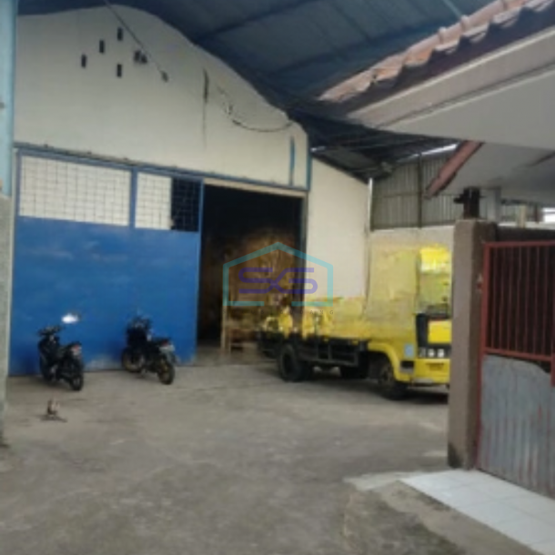 Dijual Pabrik Ada Rumah Tinggal Di Cipeuyeum, Cianjur Jawa Barat Luas Bangunan  1300 m²-1