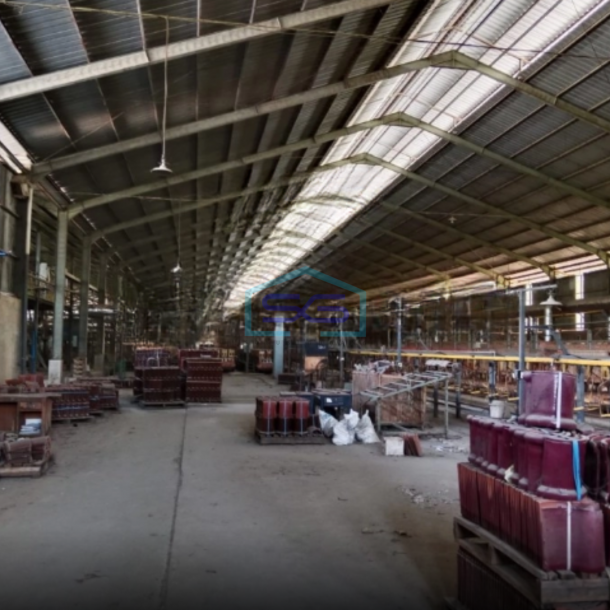 DIjual Gudang Bagus Siap Pakai Di Ciwaringin Cirebon Jawa Barat Luas Bangunan  12000 m²-2