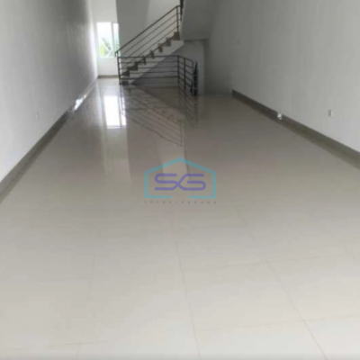 Dijual Ruko 2,5 Lantai Mainroad Holis Kota Bandung Luas Bangunan  135 m²