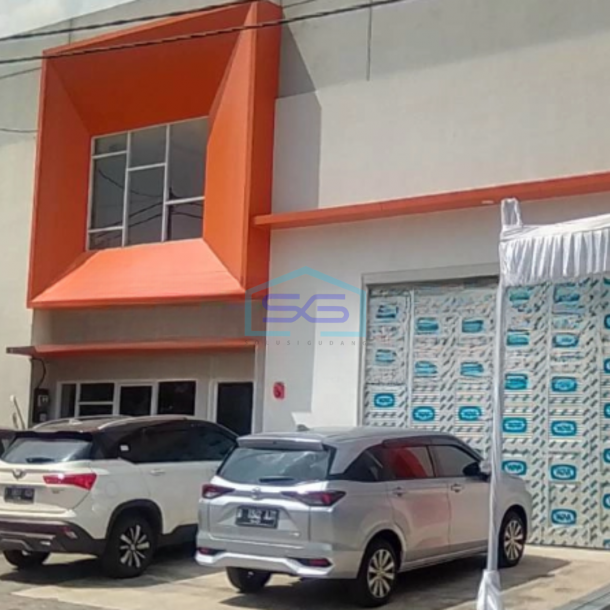Dijual Gudang Baru Lokasi Bebas Banjir Luas Bangunan 288 m² di Padalarang Bandung-1