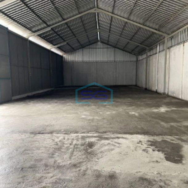 Disewakan Gudang Baru Main Road Sayap Buah Batu Bandung Luas Bangunan  300 m²-1