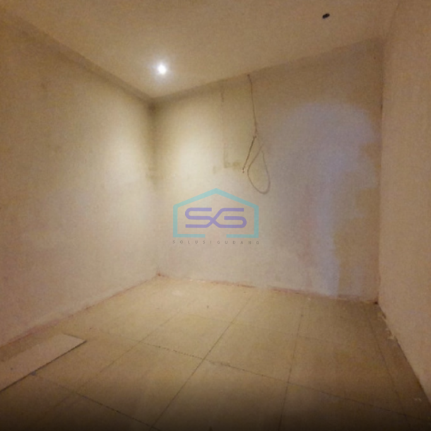 Disewakan Ruko Lantai 1 Saja, Lokasi Mainroad Karapitan Bandung Luas Bangunan  50 m²-2