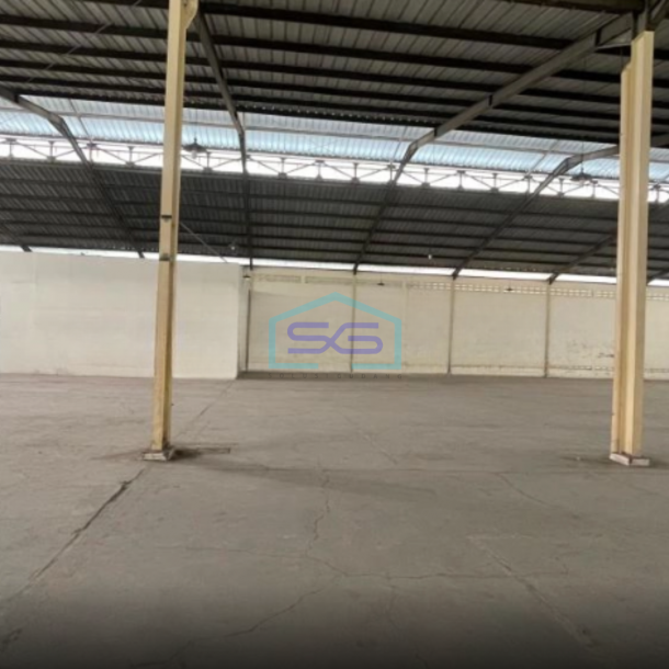 Disewakan Gudang soekarno Hatta Main road Bandung Luas Bangunan  2600 m²-3