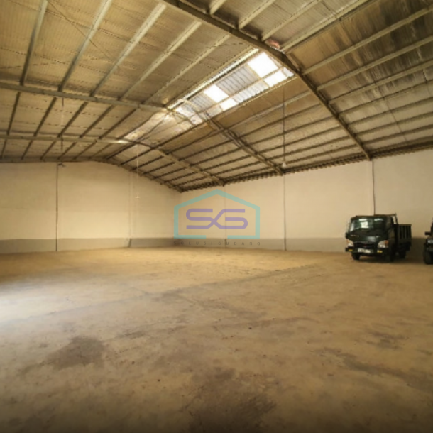 Disewakan Gudang Baru Di Kawasan Pergudangan Holis Bandung Luas Bangunan  500 m²-2
