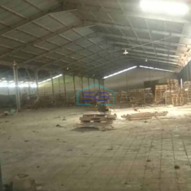 Disewakan Gudang Bersama Cisirung  Di Moch Toha Bandung Luas Bangunan  8800 m²-2