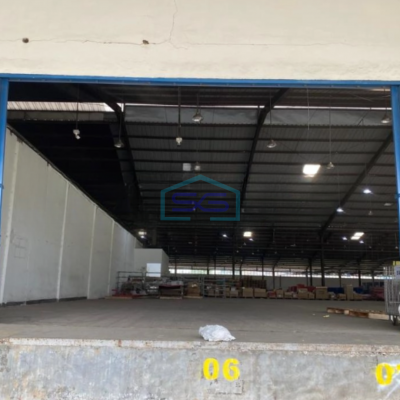 Disewakan Gudang Ada Loading Dock Luas Tanah  5500 m² di Moch Toha Bandung