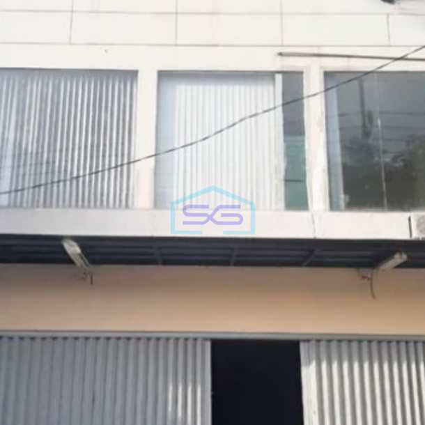 Disewakan Ruko 2 Lantai Siap Usaha Nol Jalan Raya Wiyung Menganti Surabaya LB 850m2-1
