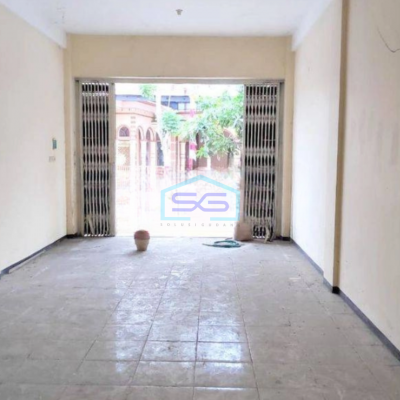 Dijual Ruko Sangat Strategis di Sananwetan Blitar Jawa Timur Luas Bangunan  102 m²-2