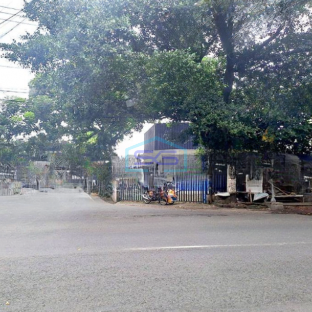 Dijual Cepat Gudang Bebas Banjir Lokasi Strategis di Blimbing Malang Luas Tanah  627 m²-1