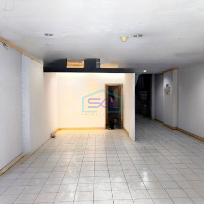 Disewakan Ruko Luas Bangunan 240 m² Lokasi Startegis di Batu Malang