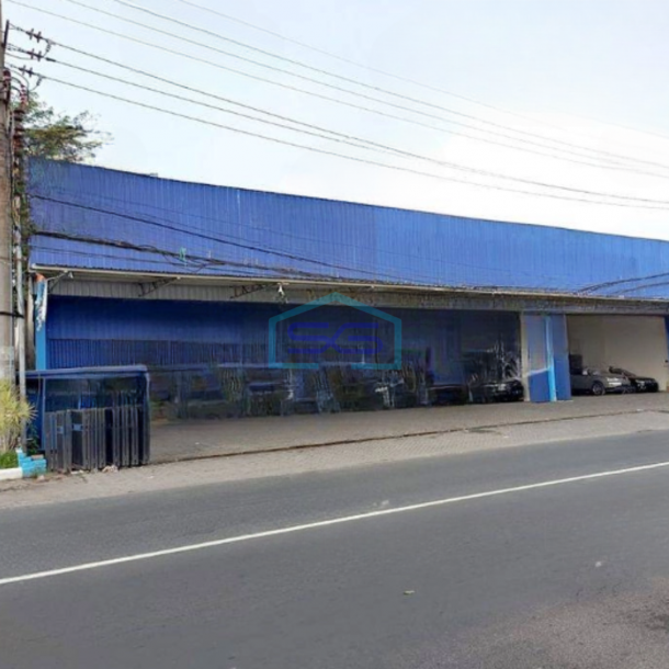 Disewakan Gudang luas Tanah  1115 m² Lokasi Strategis Siap Huni dan Bebas Banjir-1