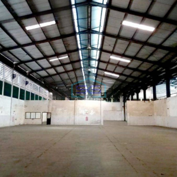 Disewakan Gudang Plus Kantor Lokasi Strategis Luas Bangunan  2760 m² di Gadang Malang-2