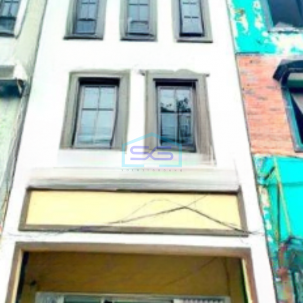 Dijual Ruko 3 Lantai Lokasi Strategis Luas Bangunan 200 m² di Mayjen Sungkono Surabaya-1