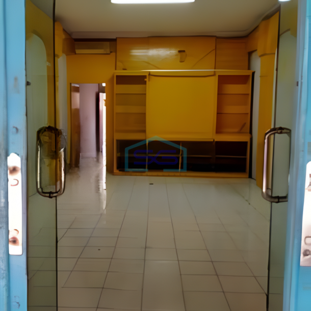 Dijual Ruko 3 Lantai Lokasi Strategis Luas Bangunan 164 m2 di Depok Sleman Yogyakarta-2