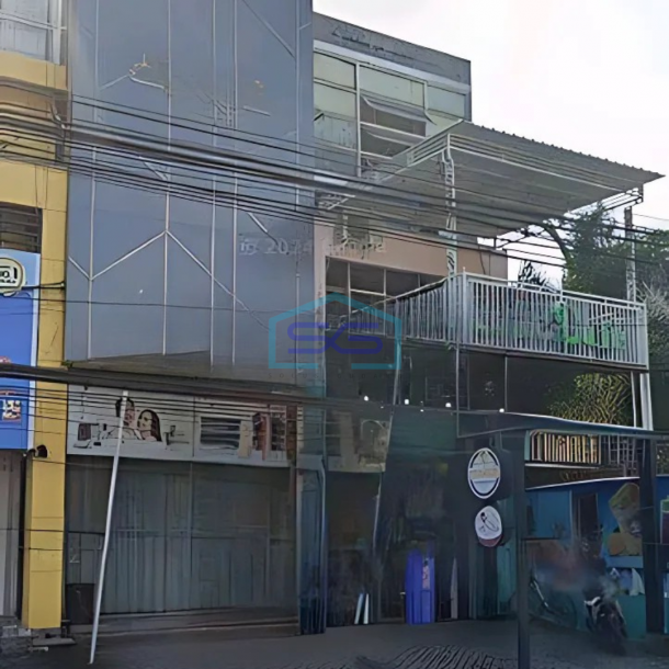 Disewakan Ruko Tiga Lantai Di Kota Kediri Luas Bangunan 550m2 Area Parkir Luas-1