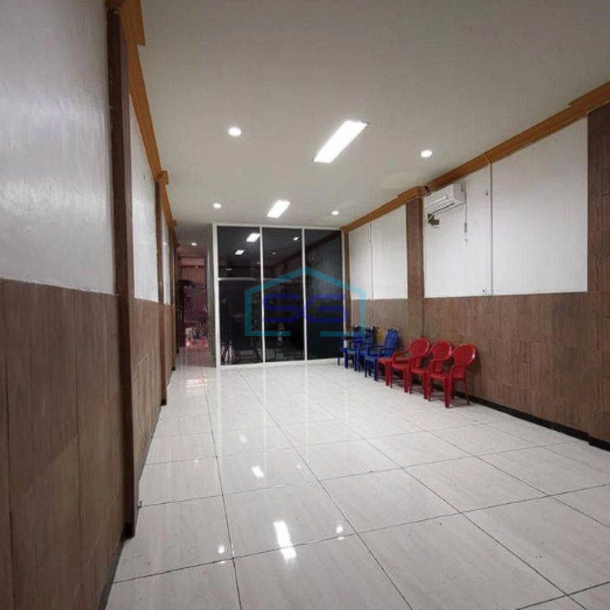 Disewakan Ruko Strategis Dua Lantai di Pusat Kota Mojokerto LB 300m2-3