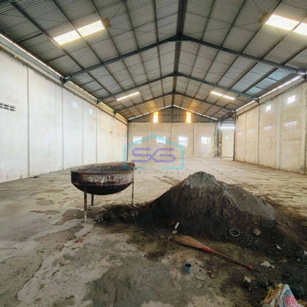 Disewakan Gudang Baru 2 Lantai Luas Murah di Kediri LB 1500m2-1