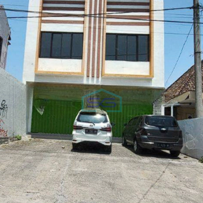 Dijual Ruko Bangunan 2 Lantai di Pusat Kota Batu Malang LB 415m2