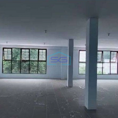 Disewakan Ruko Dua Lantai di Jalan Besar Kota Blitar Luas Bnagunan 270m2