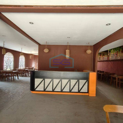 Disewakan Ruang Usaha di Kota Kediri Luas Tanah 900m2 Area Parkir Luas