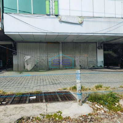 Disewakan Ruko Dua Lantai di Kota Surabaya LT 132m2 Bangunan 3 Lantai