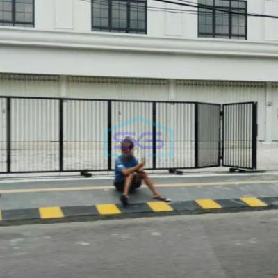 Disewakan ruko baru bangunan tiga lantai di kota madiun