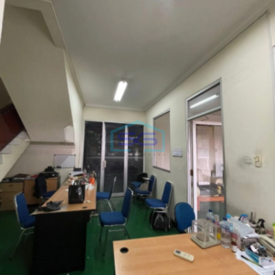 Disewakan Gudang Industri Delta Silicon Cikarang Luas Bangunan 684m2 Siap Huni