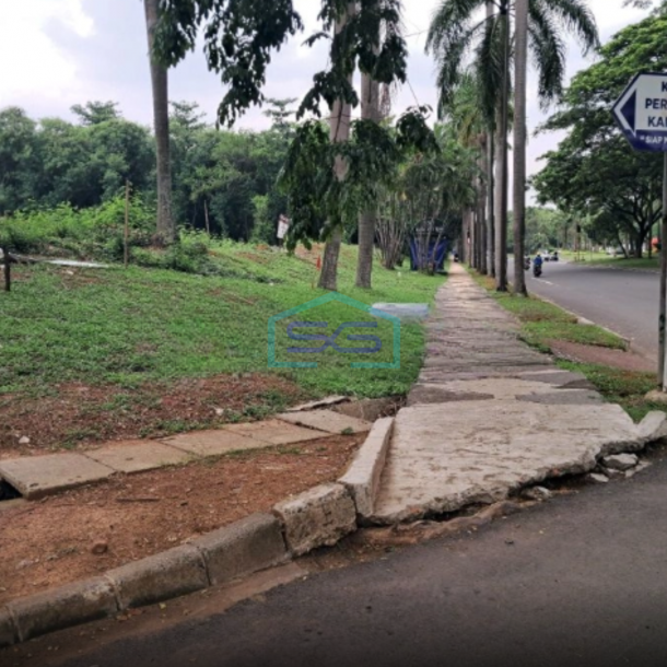 Dijual Cepat Tanah Komersial Jl Mh Thamrin Lippo Cikarang Luas Tanah  4003 m²-1