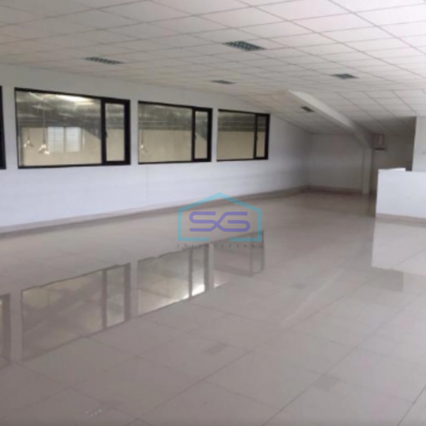 Disewakan Gudang Industri Delta Silicon Lippo Cikarang Jawa Barat Luas Bangunan  1188 m²-1