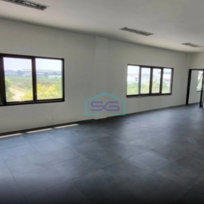 Disewakan Gudang Bagus Delta Silicon Lippo Cikarang Jawa Barat Luas Bangunan  2400 m²