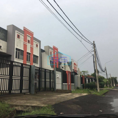 Disewakan Gudang Industri Pinggir Tol Cikupamas Tangerang LT 2600m2