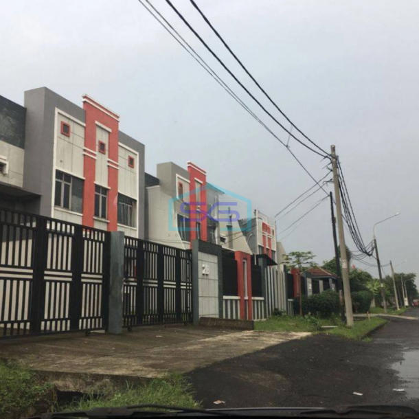 Disewakan Gudang Industri Pinggir Tol Cikupamas Tangerang LT 2600m2-1