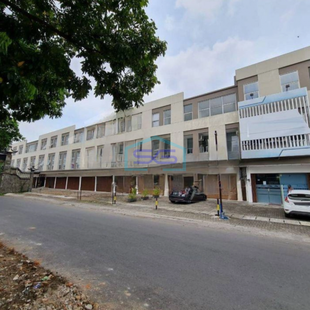 Dijual Ruko 3 Lantai di Majapahit Junction Semarang LB 162m2 Strategis-3