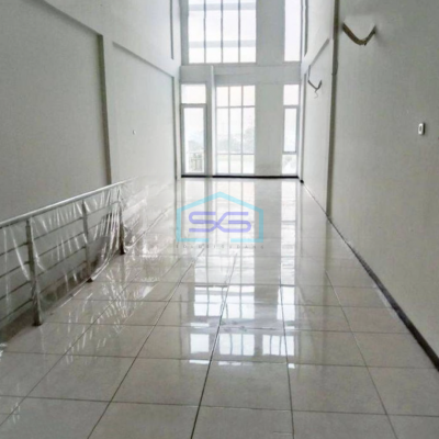 Dijual Ruko Siap Pakai di Bizzpark Madukoro Semarang LB 195m2