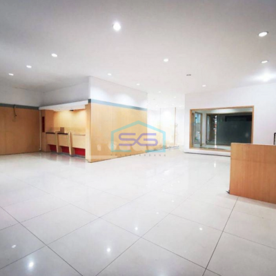 Disewakan Ruko Siap Pakai di Gajahmada Semarang Luas 360m2
