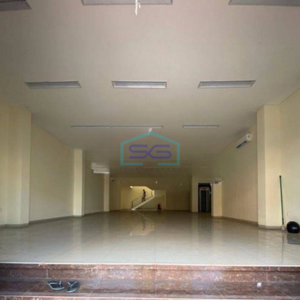 Disewakan Ruko di Gajahmada Semarang LB 750m2-2