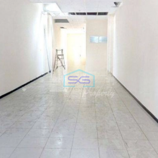 Disewakan Ruko di Jalan Kh Wahid Hasyim Semarang Luas 144m2 Bagus-2