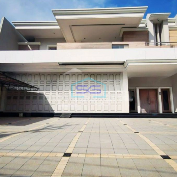 Disewakan Ruang Usaha Tengah Kota di Gajahmada Semarang LB 970m2 Siap Pakai-1